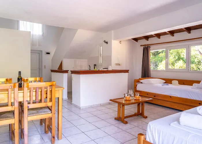 Nikos Aparthotel Koukounaries