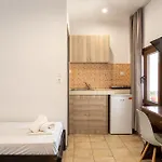 Nikos 4*