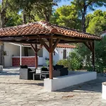 Nikos Aparthotel Koukounaries