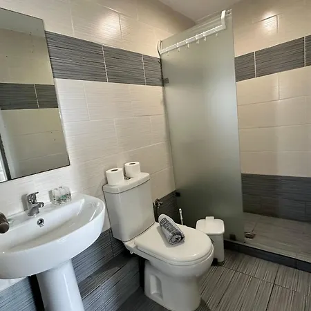 Nikos Aparthotel *