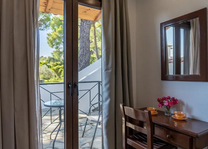 Hotel apartamentowy Nikos 3*