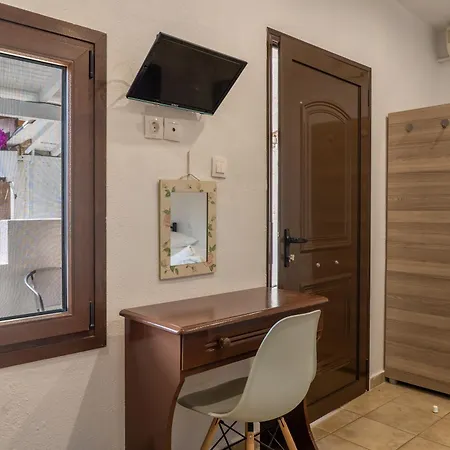 Aparthotel Nikos Koukounaries