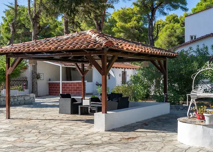 Nikos Aparthotel Koukounaries